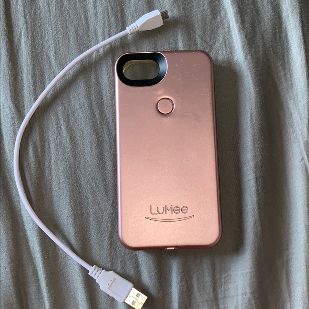 LuMee iphone case and charger
